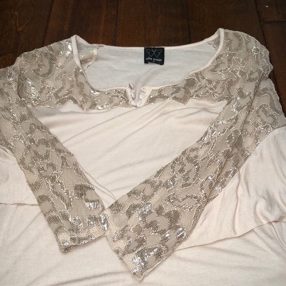 Ella moss metallic detail top - Picture 3 of 13